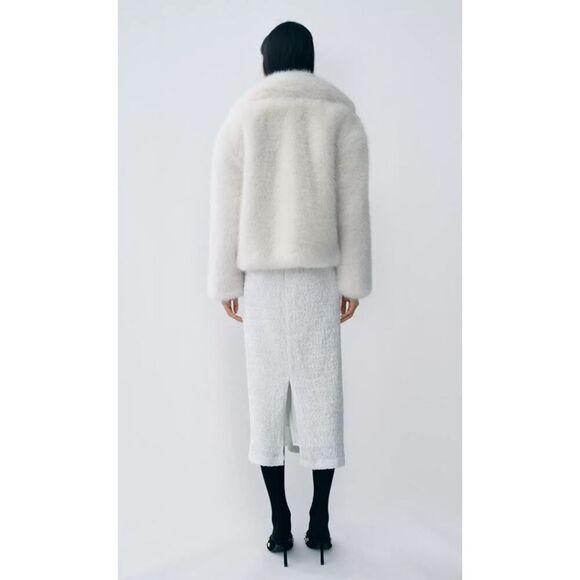NWOT ZARA WOMAN COLLECTION WHITE FAUX FUR JACKET COAT MEDIUM BLODDERS FAV 💕 - Picture 5 of 13